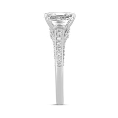 LADIES RING 3CT ROUND/EMERALD/TRAPEZOID DIAMOND 14K WHITE GOLD (CENTER STONE EMERALD DIAMOND 2CT )