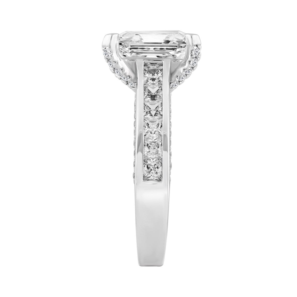 LADIES RING 4 5/8CT ROUND/PRINCESS/EMERALD DIAMOND 14K WHITE GOLD (CENTER STONE EMERALD DIAMOND 3CT )