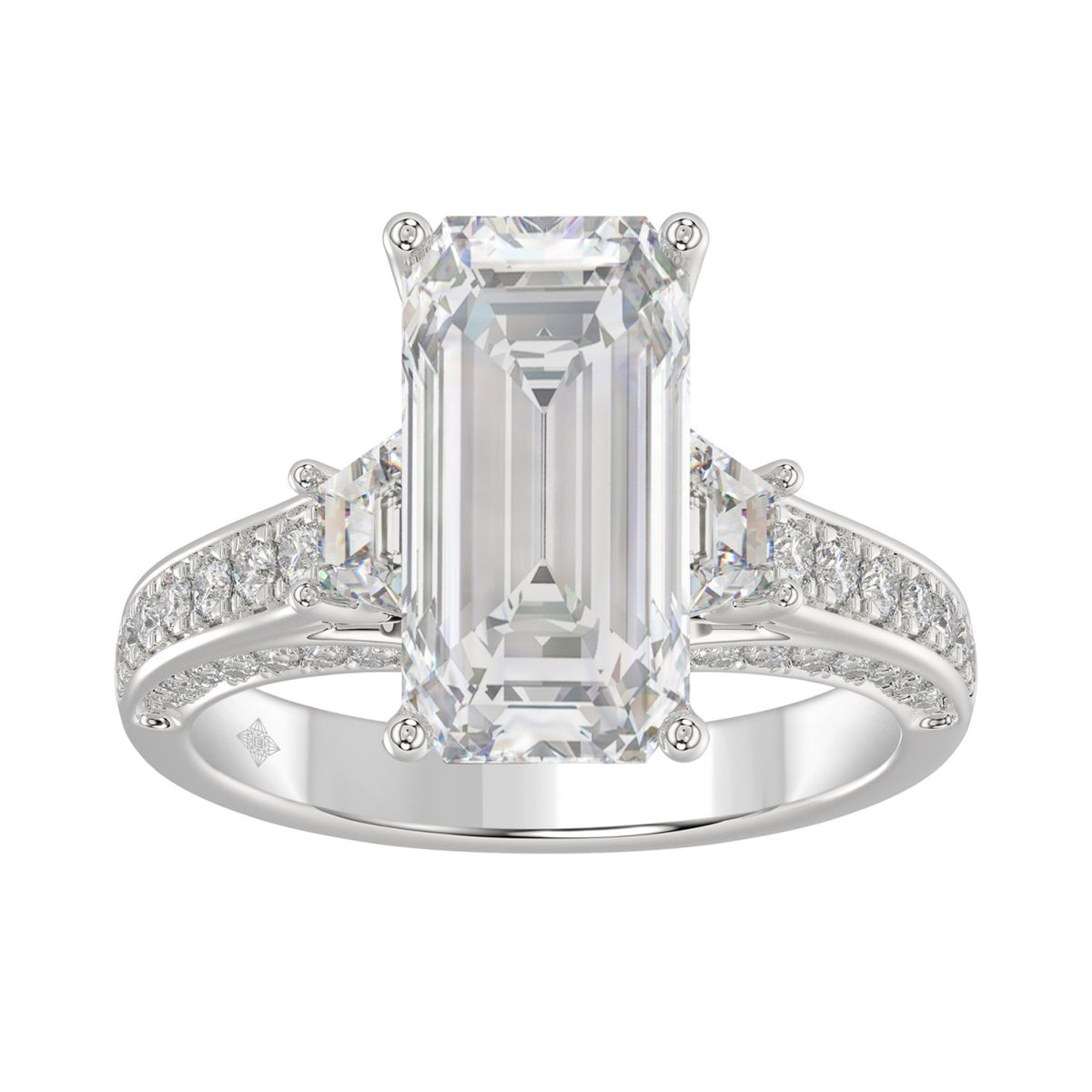 Luxury 14K White Gold Ladies Diamond Ring 4.00CT Round, Emerald &amp; Trapezoid Diamonds with 3.00CT Emerald  Center stone (Color F-G -Clarity VS1/VS2