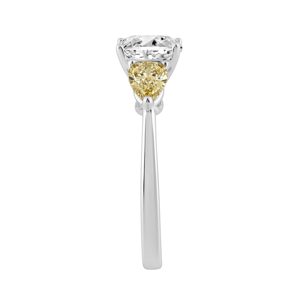 14K WHITE GOLD 2 5/8CT CUSHION/YELLOW PEAR DIAMOND LADIES RING (CENTER STONE CUSHION DIAMOND 1 1/2CT)