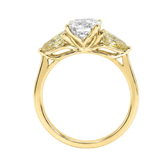 14K YELLOW GOLD 2 5/8CT CUSHION/YELLOW PEAR DIAMOND LADIES RING (CENTER STONE CUSHION DIAMOND 1 1/2CT)