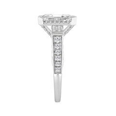14K WHITE GOLD 3 1/2CT ROUND/EMERALD/BAGUETTE DIAMOND LADIES RING (CENTER STONE EMERALD DIAMOND 3.00CT)