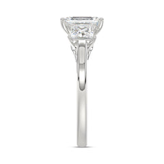 14K WHITE GOLD 2 5/8CT EMERALD/PRINCESS DIAMOND LADIES RING (CENTER STONE EMERALD DIAMOND 1 1/2CT)