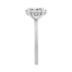 14K WHITE GOLD 2.00CT OVAL/ROUND DIAMOND LADIES RING (CENTER STONE OVAL DIAMOND 2CT)