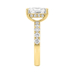 Elegant 14K Yellow Gold Ladies Ring With 4.00Ct Round And Radiant Diamonds In A Sparkling Hidden Halo Ring 3.00Ct Radiant Center Stone (Color F-G -Clarity Vs1/Vs2)